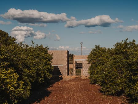 Ceramic Pavilions in the Northern Fields of Valencia